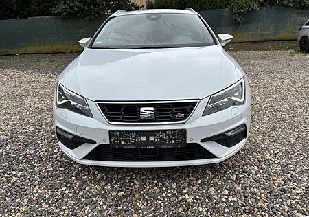 Seat Leon FR LED-Licht Einparkhilfe Sportsitze ALU S-Heft