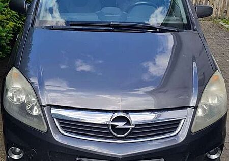 Opel Zafira 1.9 CDTI OPC Line 7Sitze