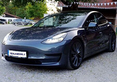 Tesla Model 3 Standard Reichweite Plus Hinterradantrieb