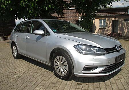 VW Golf Variant Volkswagen Golf 1.6 TDI *Navi*AHK*Xenon*6500,- Netto