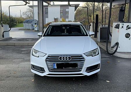 Audi A4 Avant 45 TFSI S tronic