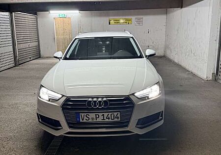 Audi A4 Avant 45 TFSI S tronic