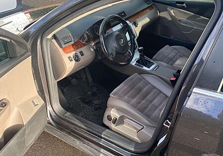 VW Passat Variant Volkswagen 2.0 TDI DPF 4Motion Comfortline