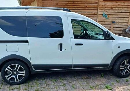 Dacia Dokker TCe 115 Stepway Celebration