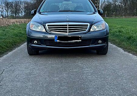 Mercedes-Benz C 200 CGI BlueEFFICIENCY Elegance