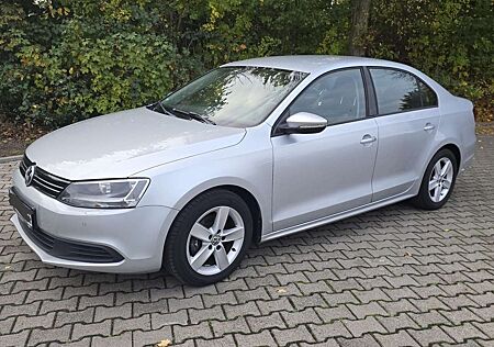 VW Jetta Volkswagen 1.2 TSI Comfortline