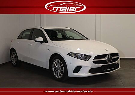 Mercedes-Benz A 250 e -Schwenkbare AHK-MBUX-TEMP-SPUR-