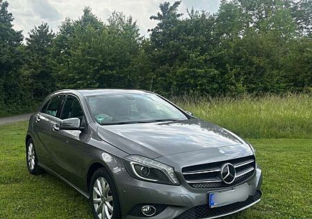 Mercedes-Benz A 180 CDI / d BlueEfficiency (176.012)