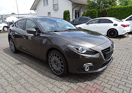 Mazda 3 2,0l Sports-Line, Navi, 19 Zoll OZ LM-Felgen, Sitz