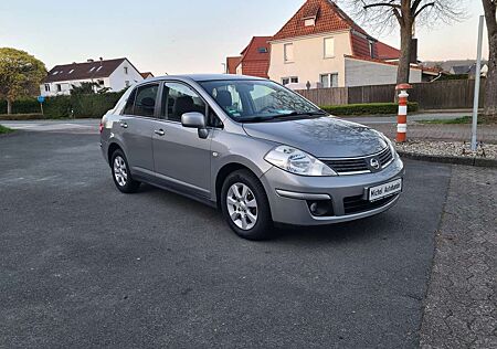 Nissan Tiida Acenta Automatik 60 000 KM Reifen-TÜV NEU!