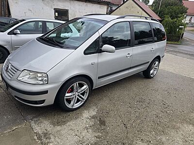 Volkswagen Sharan 1.9 TDI Tour