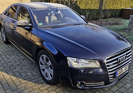 Audi A8 4.2 TDI DPF quattro tiptronic