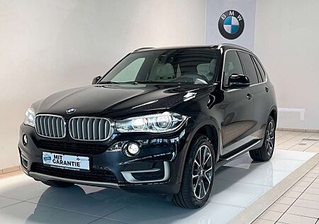 BMW X5 xD30d Pano HUD Kamera AHK Soft-Close