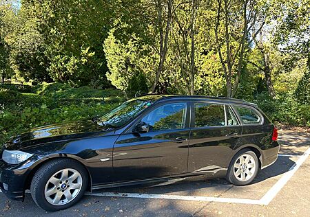 BMW 320d 320 xDrive DPF Touring Aut.