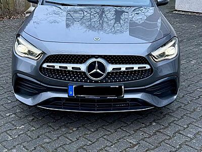 Mercedes-Benz GLA 200 7G-DCT AMG Line