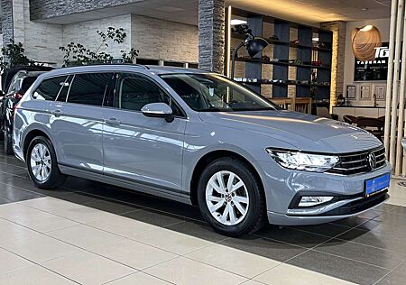VW Passat Volkswagen Conceptline AHK Navi LED R.Cam PDC SHZ