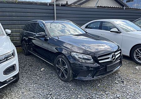Mercedes-Benz C 300 T de Avantgarde AHK R.Cam SHZ Tempomat PDC