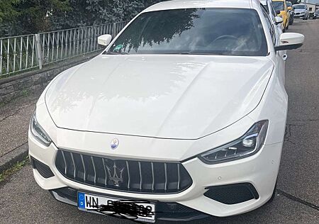 Maserati Ghibli +GranSport