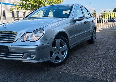 Mercedes-Benz C 200 C -Klasse Lim. CDI Automatik