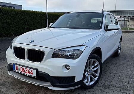 BMW X1 20d sDrive AUTO AHK PANO NAVI LED