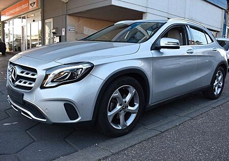 Mercedes-Benz GLA 180 *Neuwertig*Org Km*1te Hand