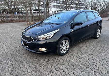 Kia XCeed Ceed SW / cee'd SW Ceed SW 1.4 CVVT Edition 7 TÜV neu AHK 1. Hand