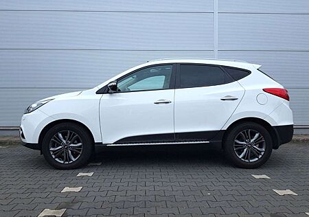 Hyundai ix35 (Panorama/Kamera/Navi)