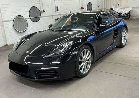 Porsche Cayman 718 PDK