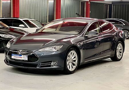 Tesla Model S S 85 Luft 7Sitze Autopilot Winterpak Kamera MWST