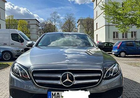 Mercedes-Benz E 220 d (213.004)