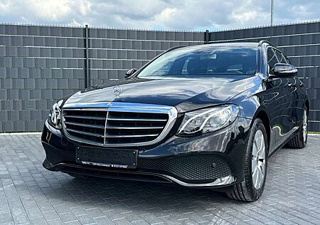 Mercedes-Benz E 250 T*AUTOMATIK*CAM*LED*NAVI*SHZ*TEMP*