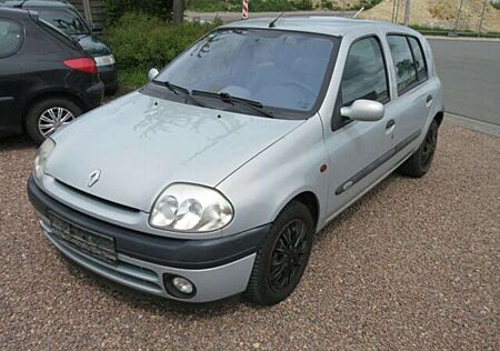 Renault Clio II Initiale Luxe-Paris-Volleder..