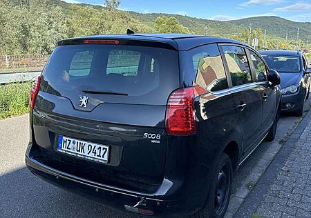 Peugeot 5008 Business-Line