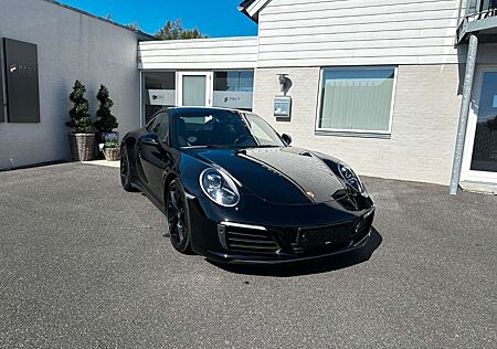 Porsche 911 Carrera 4