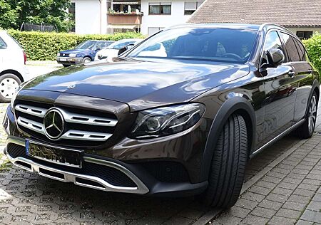 Mercedes-Benz E 220 d 4Matic T 9G-TRONIC Avantgarde