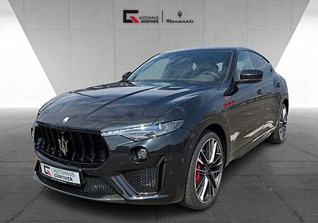 Maserati Levante TROFEO MY23 V8 580PS AWD Nero&Nero