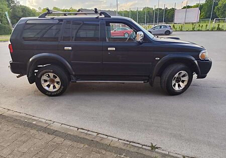 Mitsubishi Pajero Sport 2.5 TD+ Intense