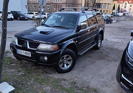 Mitsubishi Pajero Sport 2.5 TD+ Intense
