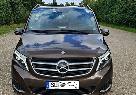 Mercedes-Benz V 250 (BlueTEC) d lang 4Matic 7G-TRONIC Avantgarde Editi