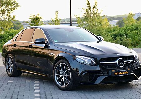 Mercedes-Benz E 63 AMG 4Matic+ /LEDER/KAMERA/NAVI