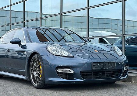 Porsche Panamera Turbo Chrono PDK Kamera