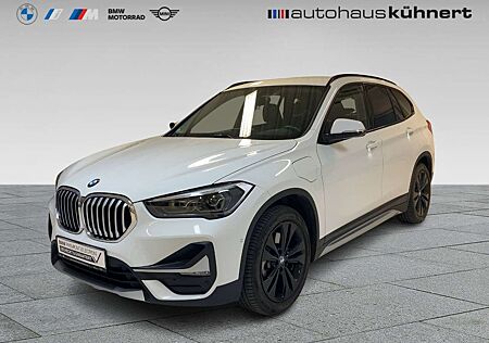 BMW X1 xDrive25e xLine LED SpurAss StHzg ParkAss RFK Navi