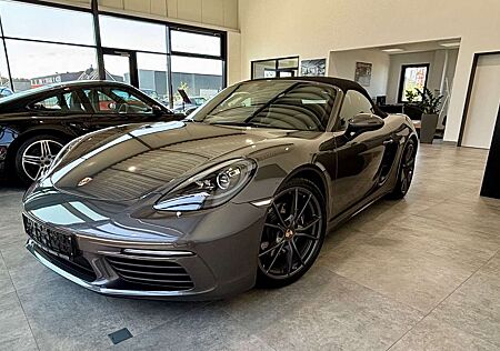 Porsche Boxster 718 DE-TOP-SCHECKHEFT