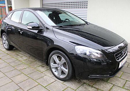 Volvo V40 D3 Geartronic You BiXenon Navigation Tempomat BLIS