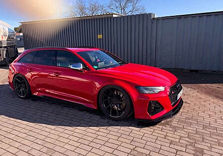Audi RS4 Avant quattro „der Prachtlachs“