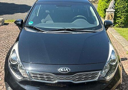 Kia Rio Spirit/1.2L/SHZ/Klima/1. Hand/TÜV NEU/PDC