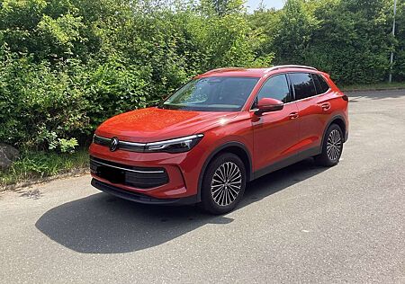 VW Tiguan Volkswagen 2.0 TDI SCR DSG Life