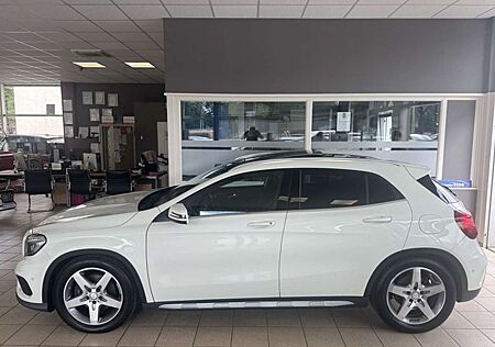 Mercedes-Benz GLA 250 4Matic Aut T-Leder Panorama Navi Kamera