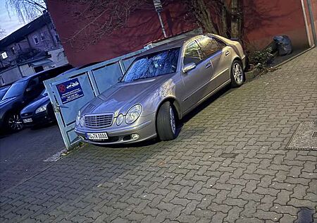 Mercedes-Benz E 220 CDI Automatik Elegance DPF
