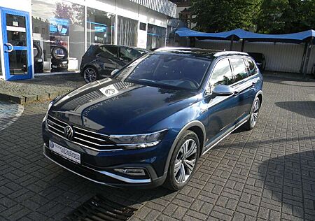 VW Passat Alltrack Volkswagen 4M. 2,0 TDI DSG AHK PANO
